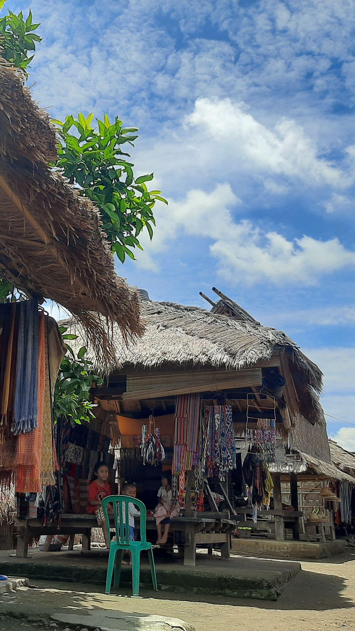 3. Desa Sade