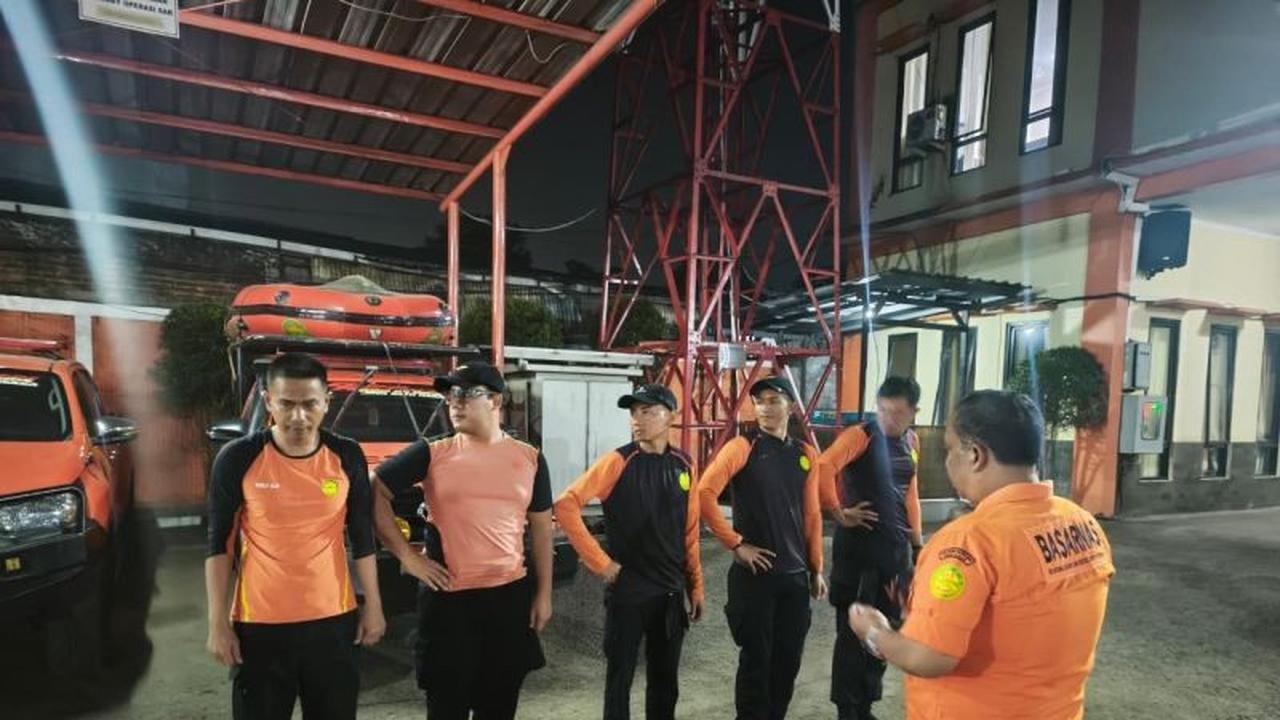Tim SAR Intensifkan Pencarian Wisatawan Tenggelam di Waduk Saguling Bandung Barat