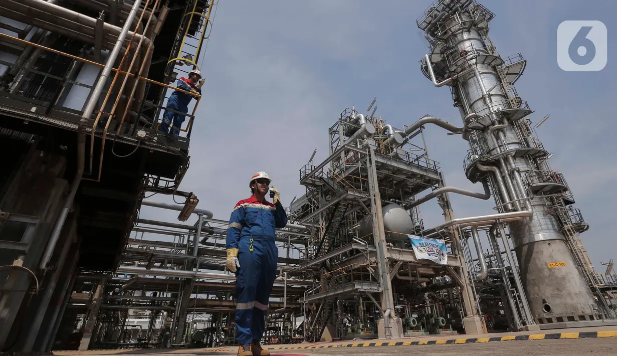 PT Kilang Pertamina Internasional (KPI) melalui proyek Refinery Development Master Plan (RDMP) Balongan berhasil meningkatkan kapasitas pengolahan dari 125 ribu per hari menjadi 150 ribu barrel perhari. (Liputan6.com/Angga Yuniar)