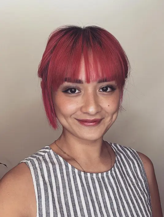 Berbeda dari sebelumnya, kini Joanna Alexandra memiliki rambut yang pendek. [Instagram/joannaalexandra]