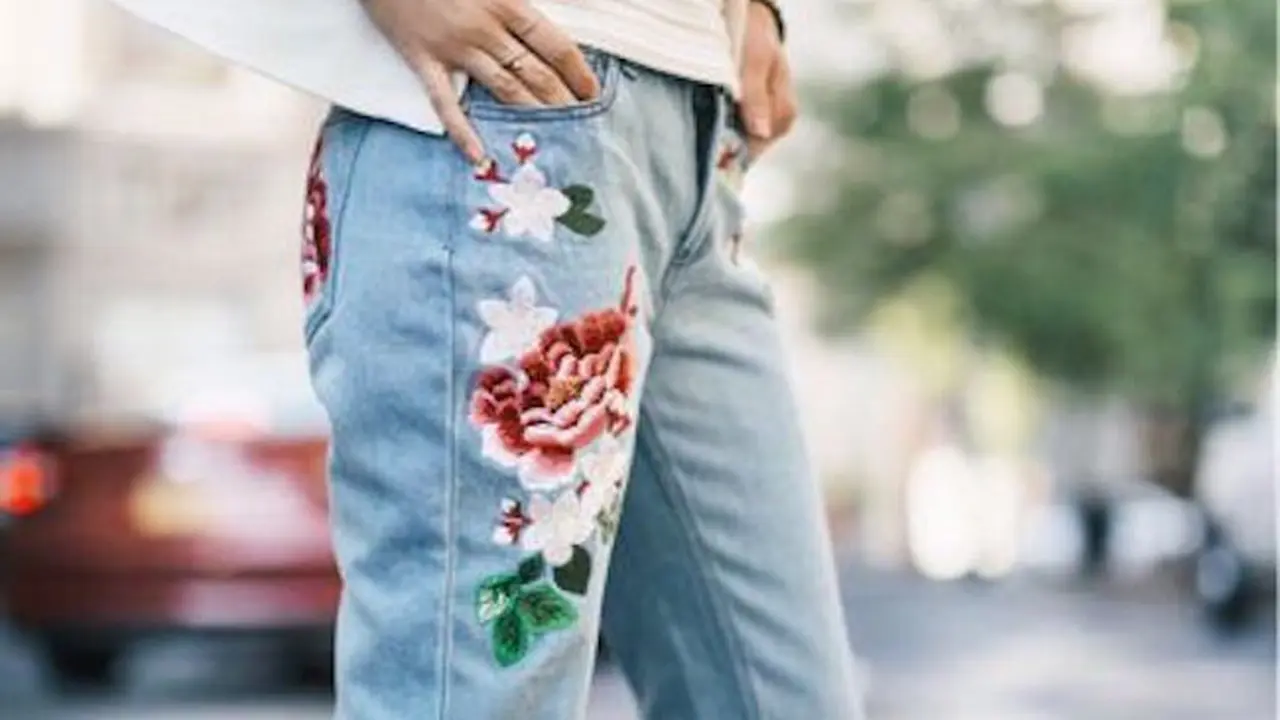 [Bintang] Embroidery jeans