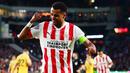 Sebagai salah satu tim besar di Eredivisie, PSV Eindhoven banyak dihuni para pemain berkualitas yang kebanyakan adalah hasil dari akademi mereka. Setelah tampil apik bersama PSV, kebanyakan para pemain tersebut dilirik oleh klub-klub besar Eropa untuk bermain di liga-liga Eropa lainnya. Dari beberapa pemain yang telah dilepas PSV, terdapat 5 pemain dengan penjualan termahal hingga saat ini. Siapa saja? Yuk disimak uraiannya berikut ini. (AFP/Olaf Kraak)