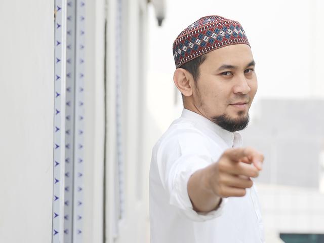 Mantan Vokalis Nineball Ray Shareza Keluarkan Single Religi Bertemakan Hijrah Ramadan Liputan6 Com