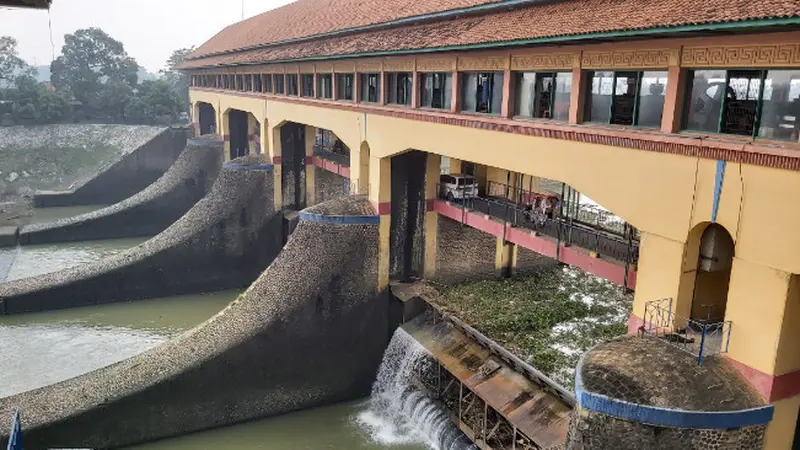 Ini Dua Bendung Tua Pembagi Air dari Waduk Jatiluhur yang Jadi Andalan Pertanian di Jawa Barat