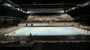Sebelum diubah menjadi arena olahraga renang dan polo air untuk Olimpiade Paris 2024, Paris La Defense Arena merupakan ruangan serbaguna. (AP Photo/Thomas Padilla)