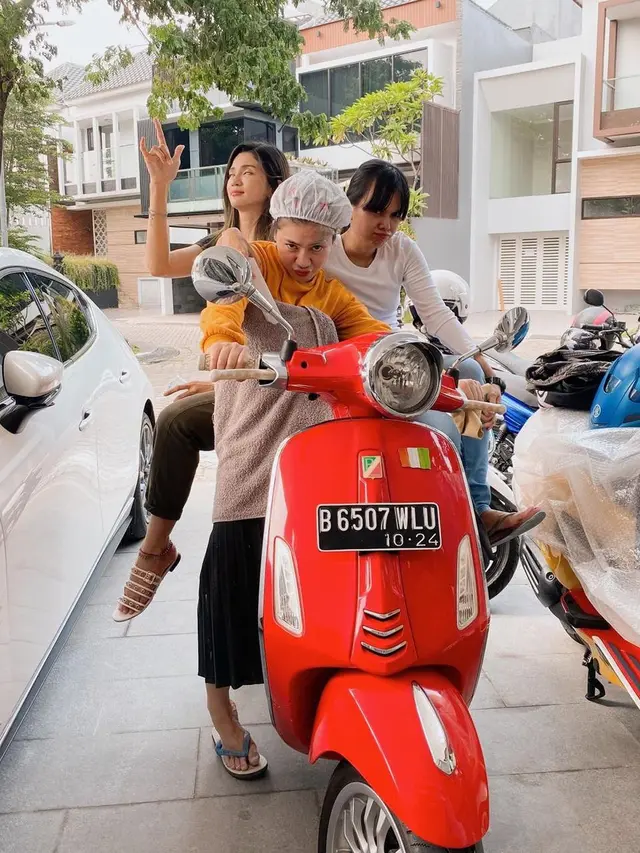 7 Momen Bridal Shower Felicya Angelista, Kocak dan Diajak Keliling Komplek