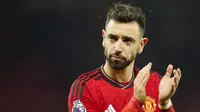 Bruno Fernandes sempat gagal mengksekusi penalti menjadi gol. Meski begitu, sang kapten sukses secara konsisten meneror pertahanan Chelsea, baik di babak pertama maupun kedua. (AP Photo/Dave Thompson)