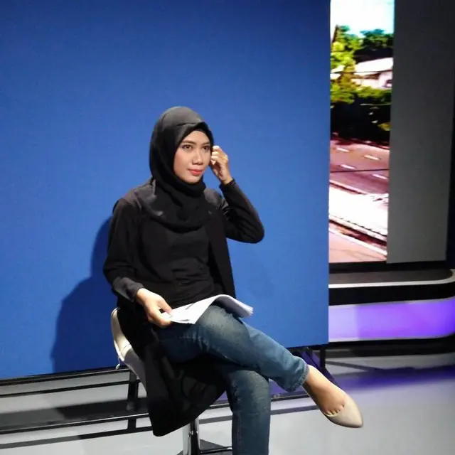 6 Potret Winda Utami, Juru Bahasa Isyarat Viral Ikut Joget Lagu 'Ojo Dibandingke'