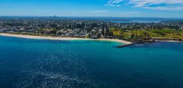 Dari lapangan golf kelas dunia hingga pemandangan alam spektakuler, kawasan ini menawarkan cara berbeda menikmati perjalanan. [Dok/Tourism Western Australia].