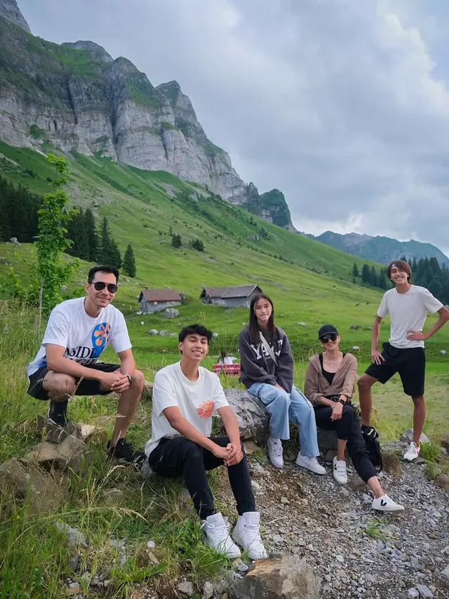 The Sinathrya (Instagram/darius_sinathrya)