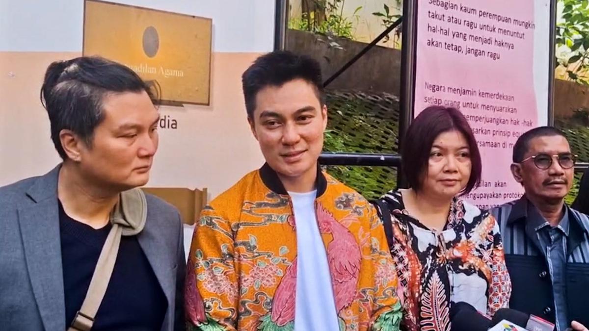 Baim Wong Hadiri Sidang Putusan Cerai dengan Paula Verhoeven, Dapat Dukungan Ketiga Kakaknya