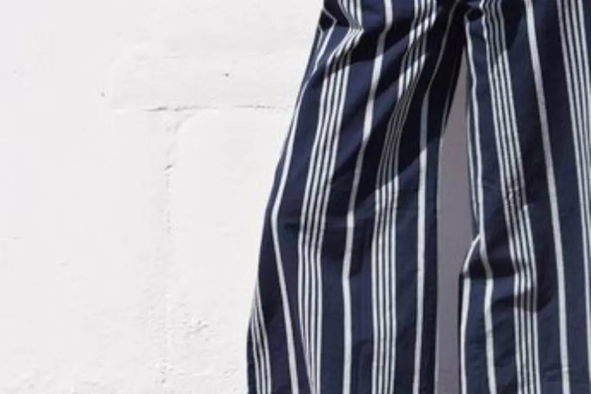  Paper Bag Pants. Tren Celana Terbaru yang Tengah Naik Daun