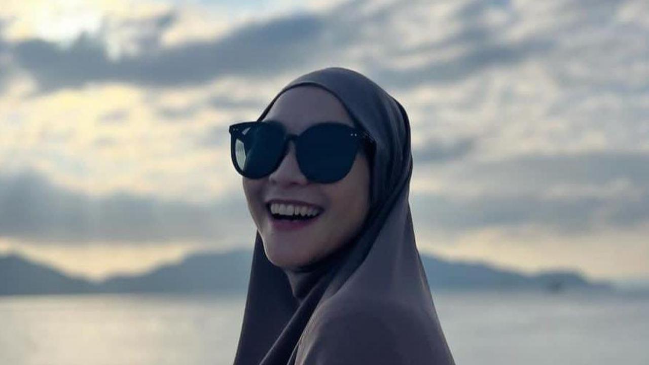 Enggak Perlu Mewah, Zaskia Adya Mecca Blak-blakan Biaya Nikah dengan Hanung Bramantyo Cuma Habiskan Dana Rp7,5 juta