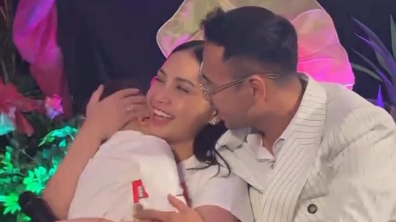 Momen Haru Rayyanza Beri Kejutan Nyanyi di Ulang Tahun Raffi Ahmad dan Nagita Slavina