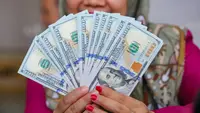 Menguat Tipis, Rupiah Masih Tertahan di Level Rp 18 Ribu per Dolar AS