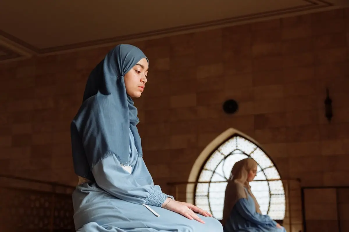 Muslimah sholat (Pexels)