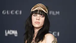 Billie Eilish menghadiri LACMA Art+Film Gala, 5 November 2022. (Foto: AP Photo/Allison Dinner)