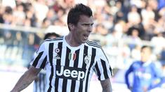 Mario Mandzukic terpilih menjadi pemain terbaik Juventus pada bulan November dan akan menerima penghargaan pada hari Minggu sebelum kick-off pertandingan antara Juventus vs Fiorentina.