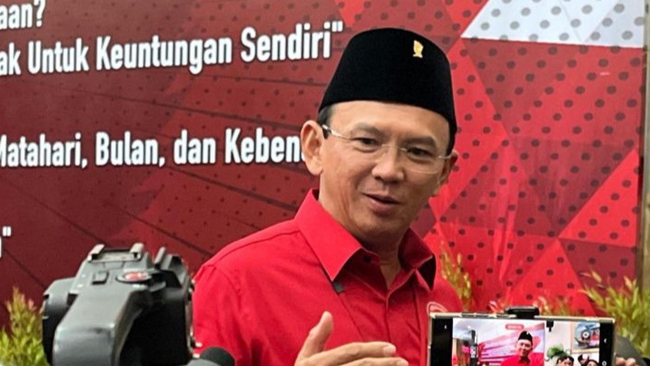 VIDEO: Momen Ahok Lari Ngibrit, Kode Tutup Mulut Usai Ditunjuk tunjuk Megawati PDIP