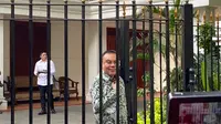 Ketua Harian DPP Partai Gerindra Sufmi Dasco Ahmad hadir&nbsp;di Kertanegara saat Prabowo Subianto memanggil calon menteri di kabinet mendatang. (Liputan6.com/Hisyam Adyatma)