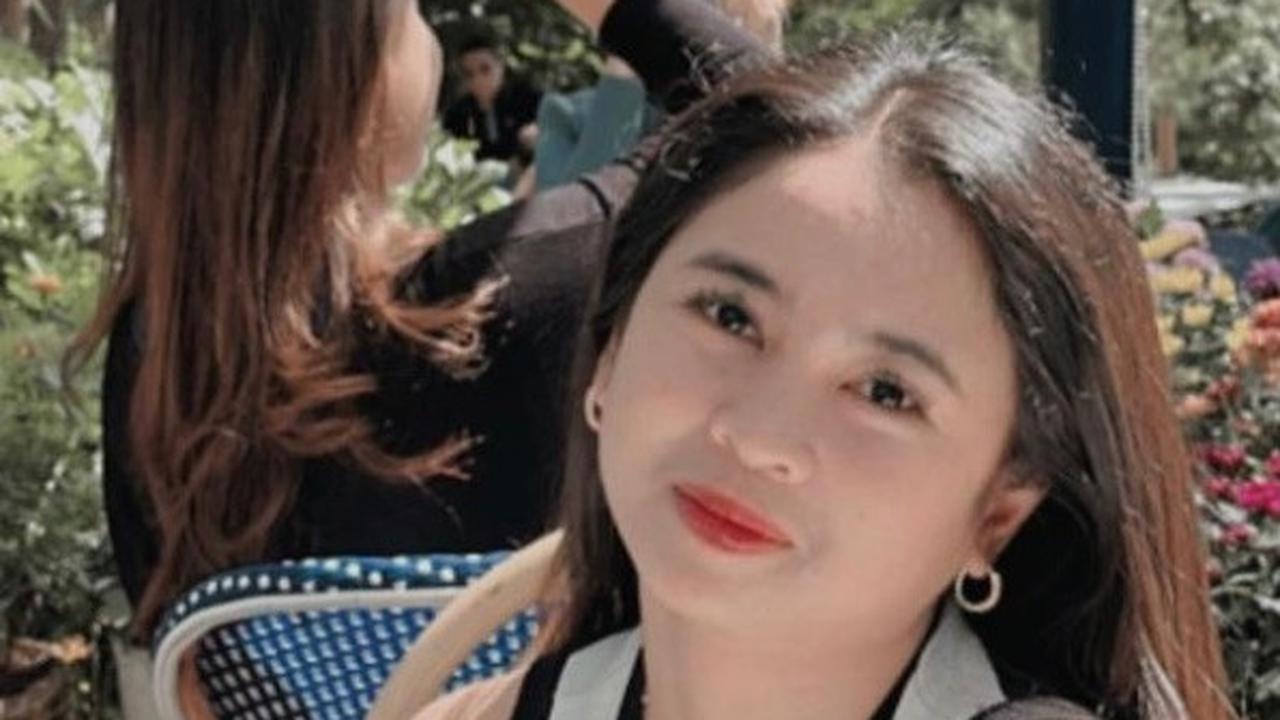 Ternyata gaya hidup mewah itu bermodalkan uang toko hingga mencapai Rp1,3 miliar. Padahal sosok pemilik toko tersebut merupakan sahabatnya sendiri.&nbsp;