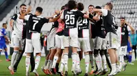 Juventus mengunci gelar juara setelah mengalahkan Sampdoria 2-0 di Allianz Stadium, Turin, Senin (27/7/2020). (AP/Antonio Calanni)