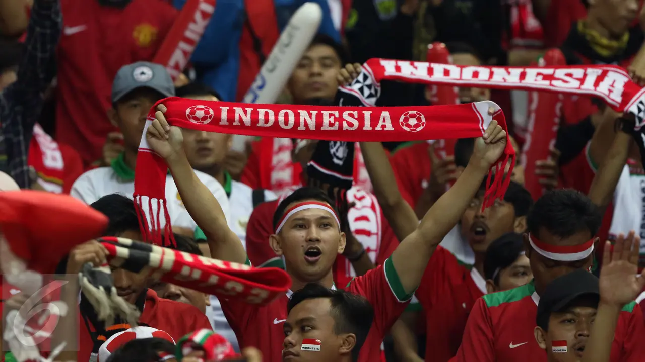 20161214-Suporter Timnas Indonesia Kembali Merahkan Stadion Pakansari-Bogor