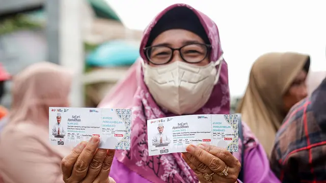 Safari Ramadan BUMN 2023, SIG Salurkan 1.000 Paket Sembako Murah