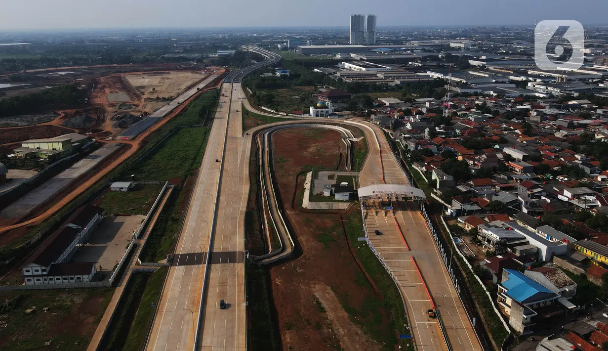 Dengan telah selesainya pembangunan Tol Cimanggis-Cibitung Seksi 2B segmen simpang susun Cikeas sampai Junction Cibitung sepanjang 19,65 km, jaringan Tol JORR 2 sepenuhnya telah terhubung. (merdeka.com/Imam Buhori)