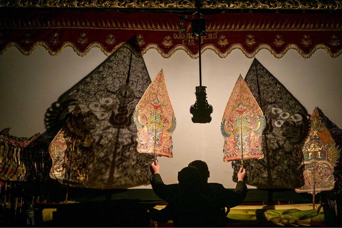 FOTO: Pentas Dalang Muda untuk  Menumbuhkan Rasa Cinta Wayang Kulit kepada Generasi Muda