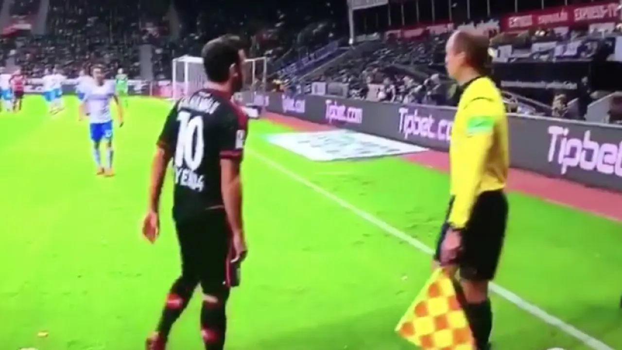 Hakan Calhanoglu