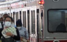 Ada Kampanye Akbar, Penumpang KRL di Stasiun Palmerah dan Ancol Membludak