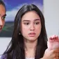 Adegan sinetron Love Story The Series tayang perdana Selasa (12/1/2021) pukul 20.00 WIB dibintangi Giorgino Abraham dan Yasmin Napper (Dok Sinemart)