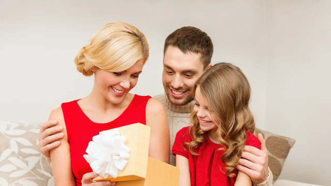 Tak Harus Mahal, Ini Tips Pilih Hadiah Natal Terbaik dan Berkesan