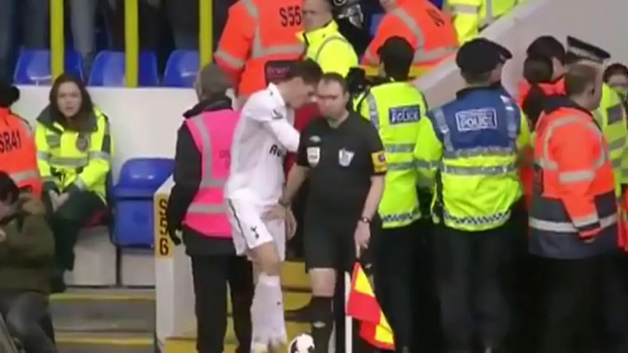 bale-dilempar-130304b