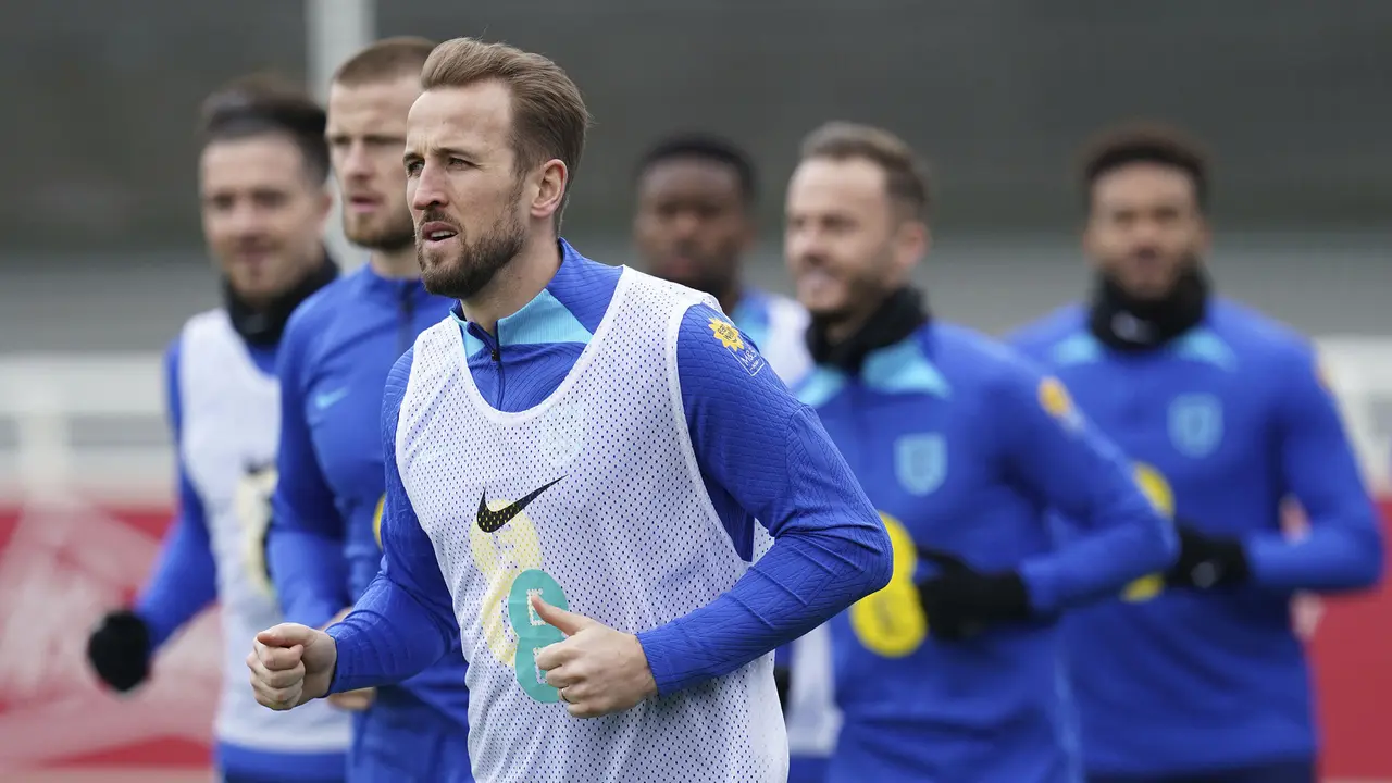 Foto: Timnas Inggris Geber Latihan Jelang Bentrok dengan Juara Bertahan Euro, Italia