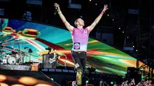Vokalis Coldplay, Chris Martin tampil di Stadion Parken di Kopenhagen, Denmark, Rabu 5 Juli 2023. (Mads Claus Rasmussen/Ritzau Scanpix via AP)