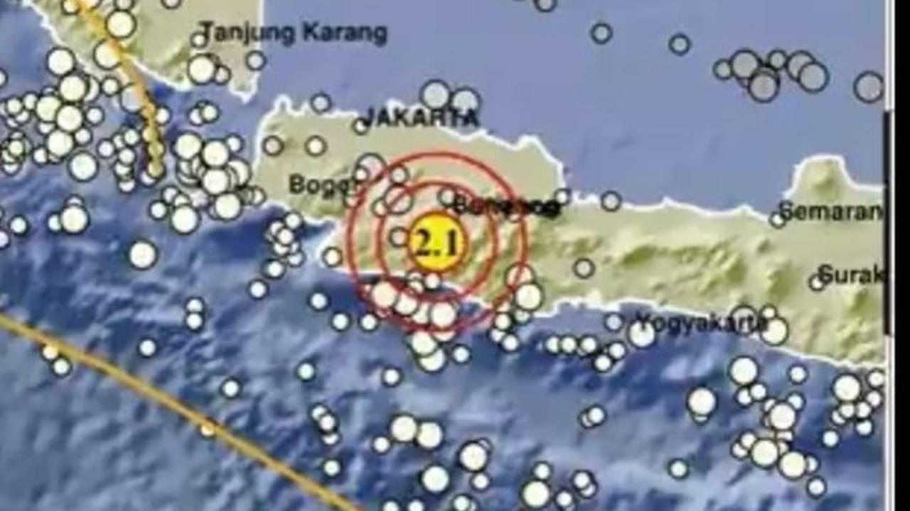 Gempa magnitudo 2,1 mengguncang Kabupaten Bandung, Jawa Barat. Badan Meteorologi, Klimatologi dan Geofisika (BMKG) mencatat pusat gempa berada di darat.