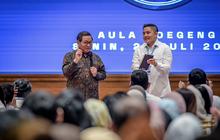 Saat Seskab Teddy-Pramono Anung Kenang Pertemuan 10 Tahun Lalu