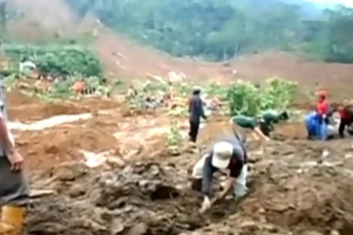(lip6 Malam) Longsor Banjarnegara