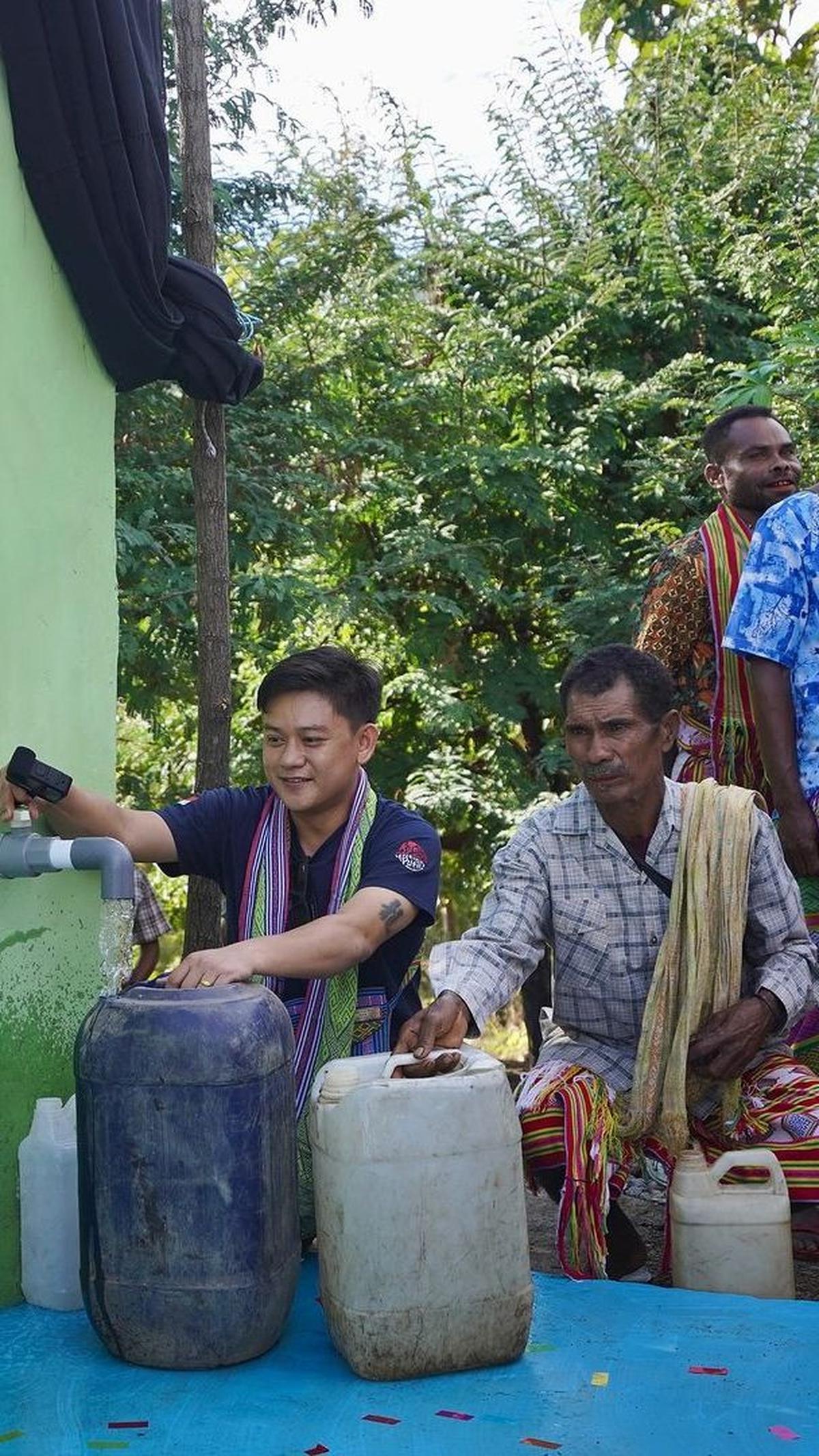 Dengan adanya pengadaan ini, ribuan masyarakat pelosok NTT kini dapat menikmati fasilitas air bersih. <br>