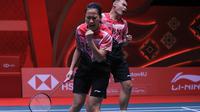 Rinov Rivaldy/Pitha Haningtyas Mentari lolos ke semifinal&nbsp;semifinal BWF World Tour Finals 2022. Ganda campuran Indonesia itu menang dramatis atas wakil Prancis Thom Gicquel/Delphine Delrue 14-21, 21-17, dan 24-22 di Nimibutr Arena, Bangkok, Thailand, Jumat, 9 Desember 2022. (foto: PBSI)