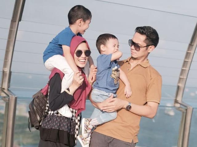 Alyssa Soebandono Dan Dude Harlino Masih Ingin Menambah Momongan News Entertainment Fimela Com