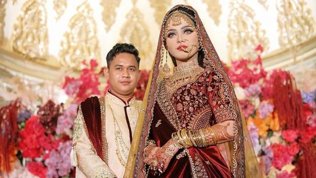 10 Potret Rangkaian Acara Pernikahan Putri Isnari dan Abdul Azis, Mewah Banget