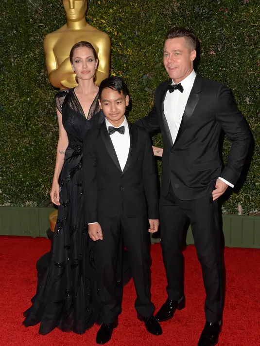 Meski begitu, Pitt mengaku akan tetap berjaga jarak dengan anak-anaknya. Dia tak ingin keenam anaknya ikut terbawa setres akibat kasusnya selama ini yang sedang berada di bawah penyelidikan kasus kekerasan terhadap anak. (AFP/Bintang.com)