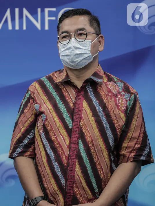 Sekjen ATVSI Gilang Iskandar saat konferensi pers terkait penerapan analog switch off (ASO) wilayah Jabodetabek di Gedung Kemenkominfo, Jakarta, Rabu (5/10/2022). Kementerian Komunikasi dan Informatika (Kemkominfo) memutuskan menunda penerapan analog switch off (ASO) di wilayah Jabodetabek yang seharusnya dilakukan pada hari ini 5 Oktober 2022 menjadi 2 November 2022. (Liputan6.com/Johan Tallo)