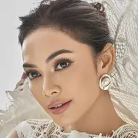 Masayu Anastasia memiliki kecantikan yang tak lekang oleh waktu. Ia memiliki pesona awet muda yang tak terbantahkan. [Foto: Instagram/ Masayu Anastasia]