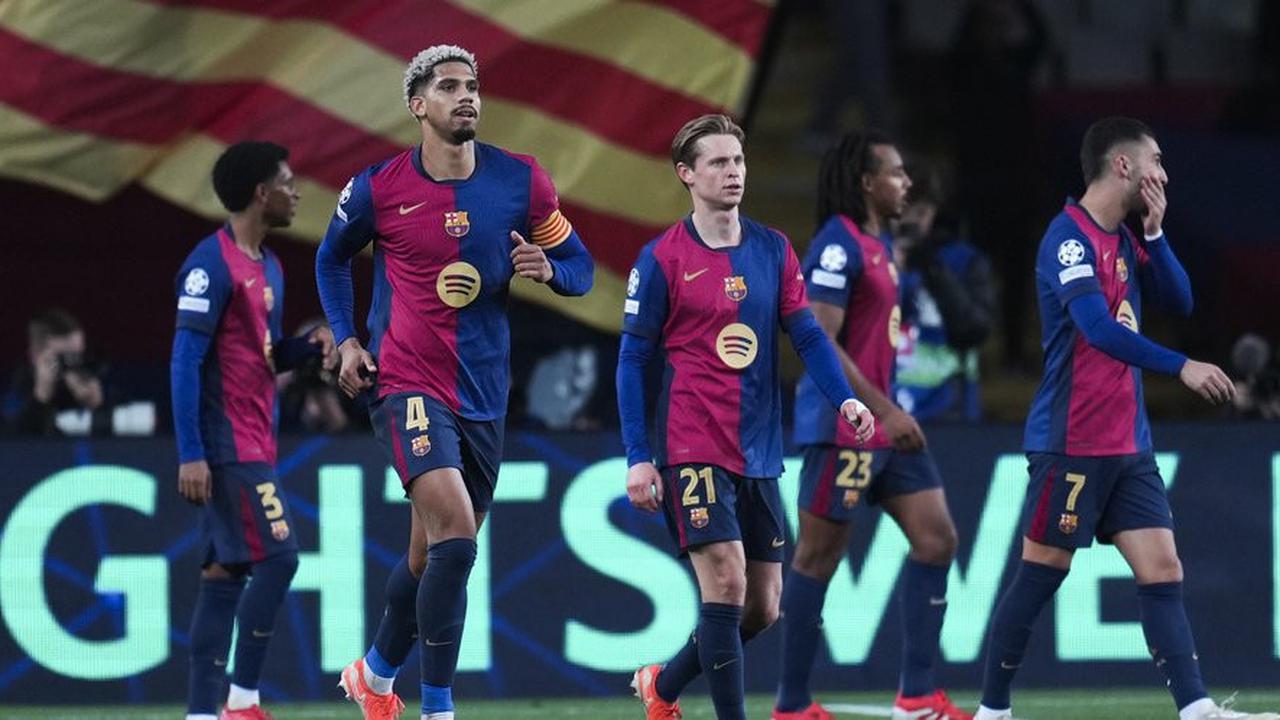 Tidak Dijual, Hansi Flick Pastikan Ronald Araujo Masih Masuk Proyeksi Barcelona