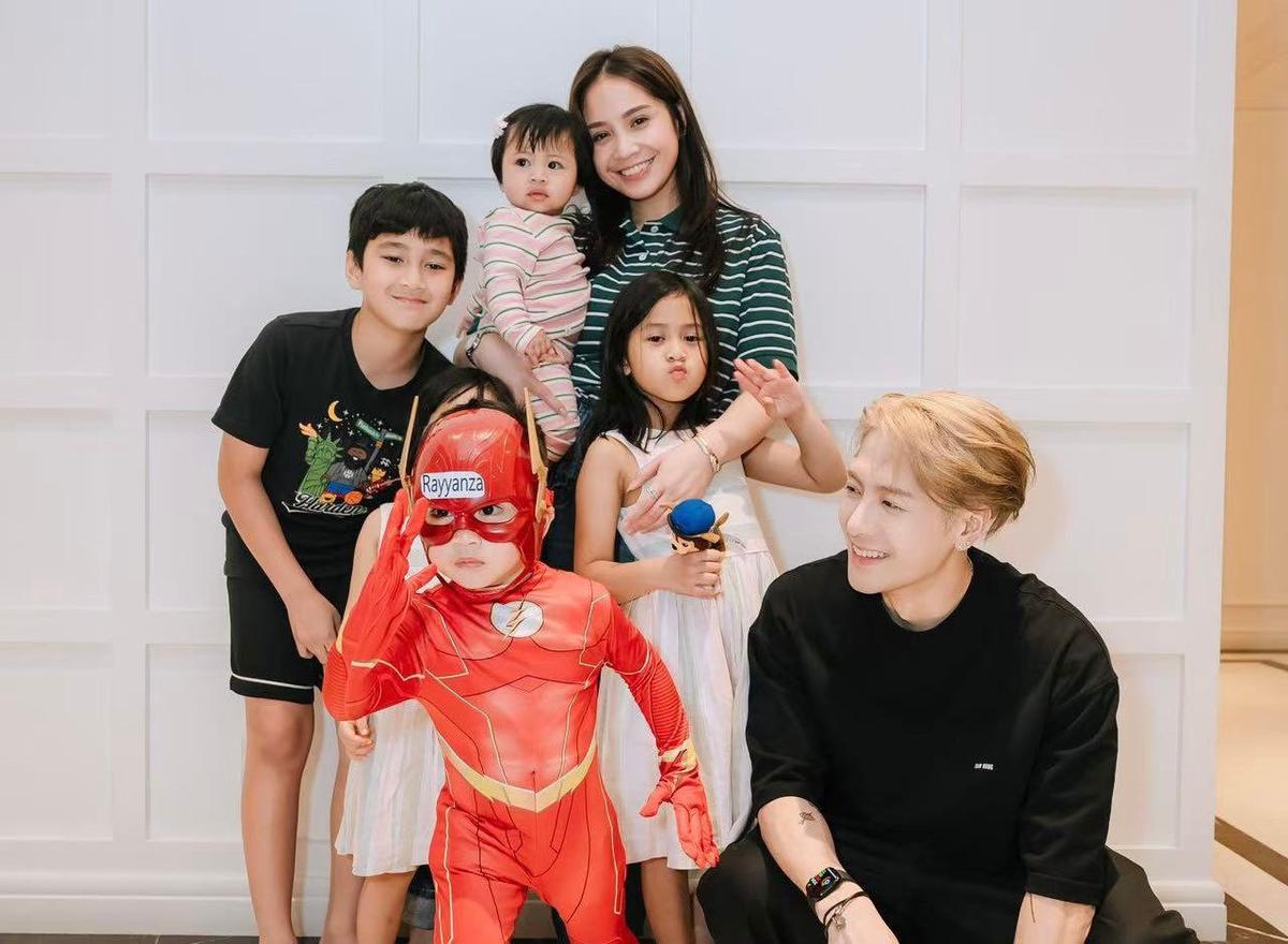 Jackson Wang Tak Bisa Menolak Kuliner Jakarta hingga Berat Badannya Naik 4 Kg
