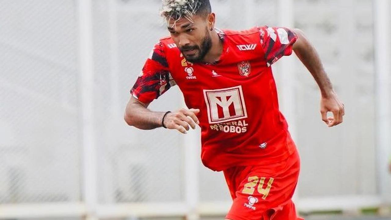 Kembali Bawa Timnya Promosi ke Liga 1, Ini Sosok Rival Lastori Pemain Malut United
